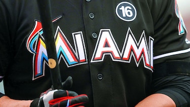 MLB aprueba venta de Marlins a grupo de Jeter y Sherman
