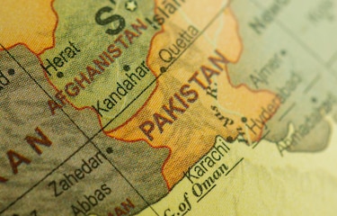 Muere un estudiante de 14 años en Pakistán tras recibir una paliza de su profesor por no memorizar la lección