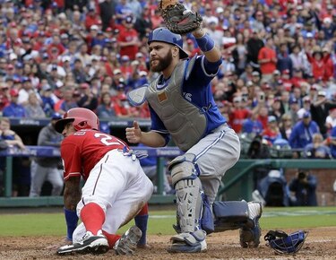 Azulejos buscan barrer a Rangers con Sánchez en el montículo