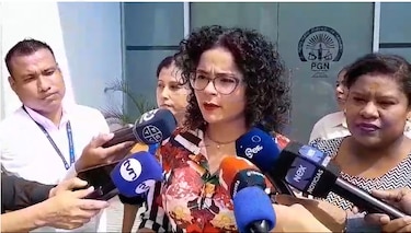Irma Hernández presenta denuncia penal contra Héctor Valdés Carrasquilla por retención ilegal de cuotas