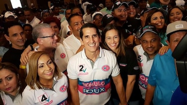 Rómulo Roux arrebata la presidencia de Cambio Democrático a Ricardo Martinelli