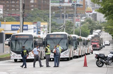 Incertidumbre, caos, huelga, protesta, y un acuerdo roto
