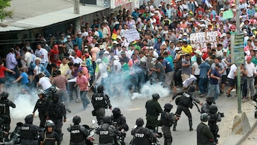 Una treintena de heridos en protestas contra Evo Morales en Bolivia