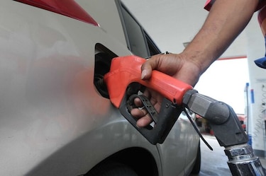Venta de combustible aumentó 2.4% en los primeros seis meses del año