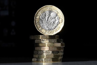 Reino Unido saca una moneda de una libra para combatir el fraude