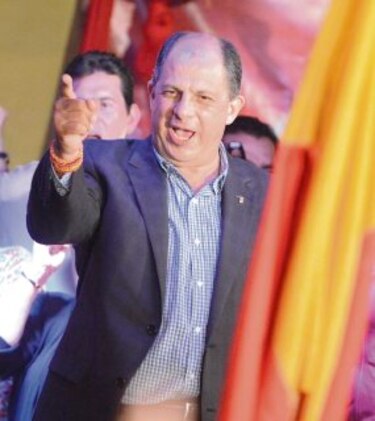 Solís sorprende en elecciones
