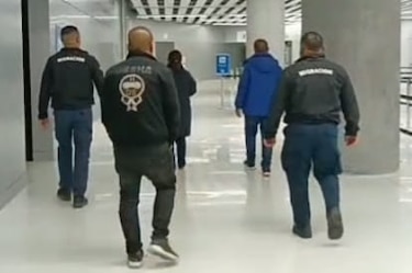 Migración detecta a seis viajeros con documentación falsa