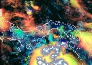 Emiten aviso de vigilancia para diferentes sectores del país por la incursión de la onda tropical 24