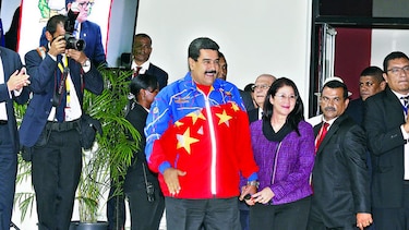 Maduro y Correa cierran la Cumbre de los Pueblos
