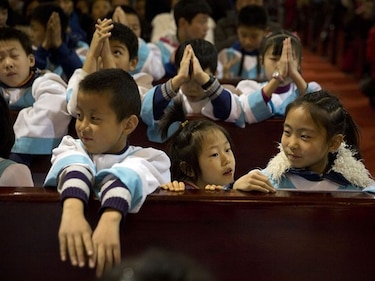 Ciudad china prohíbe celebrar Navidad en escuelas y guarderías