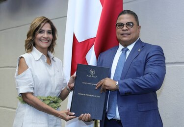 Ratifican a Denise Guillén en la ATP y a Yarelis Martínez en la Arap