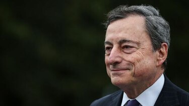Mario Draghi reitera que riesgos sobre el bloque siguen latentes
