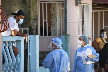 La Covid-19 ocasiona  22 defunciones en un día