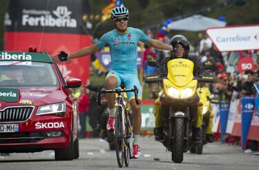 Landa gana en la montaña y su compañero Aru es el nuevo líder
