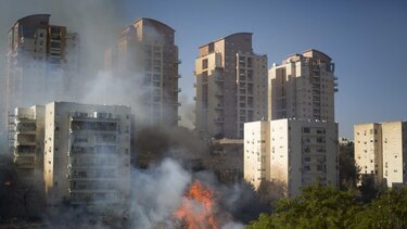 Incendios forestales obligan a evacuar a centenares de personas en Israel