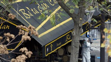 Siete 'terroristas' murieron en atentados de París; balance de víctimas aumentó a 129