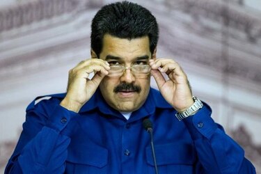 Maduro defiende el diálogo y pide una oposición leal a la Constitución
