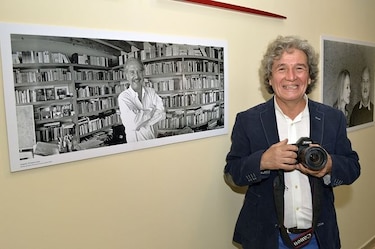 Rogelio Cuéllar, amigo de Carlos Fuentes exhibe sus fotos