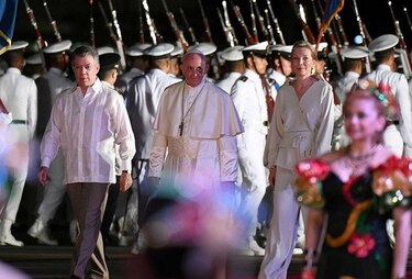 Presidente Santos: 'Colombia será mejor tras visita papal'