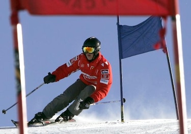 Schumacher, hospitalizado en Francia tras accidente de esquí
