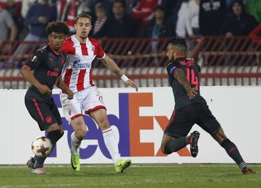 Liga Europa: Arsenal gana con chilena de Giroud