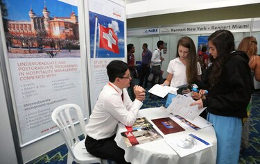 15 mil personas participaron en feria educativa
