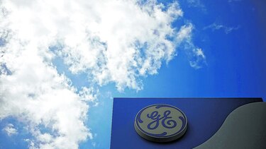 General Electric vuelve a los trenes