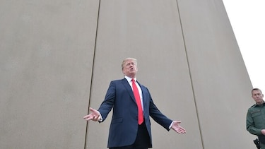 Pentágono autoriza $1,000 millones para muro de Trump en frontera con México