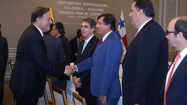Varela sostiene encuentro con empresarios en Colombia
