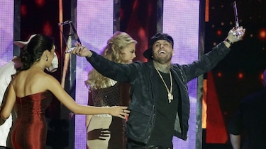 Nicky Jam y Enrique Iglesias triunfan en los Billboard