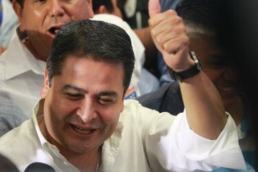 Candidatos de derecha e izquierda se proclaman vencedores en Honduras