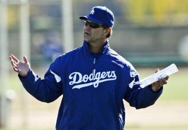 Mattingly firma contrato de tres años con los Dodgers