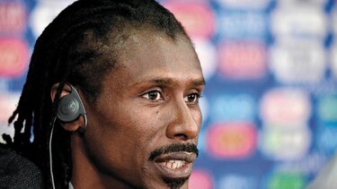 Técnico de Senegal exige la presencia de más entrenadores de raza negra