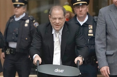 Acusadora de Weinstein narra su agresión 