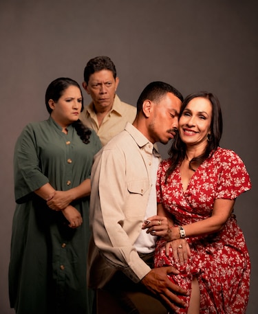 ‘La Visita de la Tía Nena’: la reinvención de ‘Solsticio de Invierno’ llega al teatro