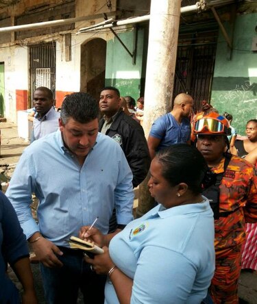 Entregan ayuda a damnificados por fuego en Colón