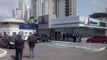 Robo en Banesco de la avenida 12 de Octubre