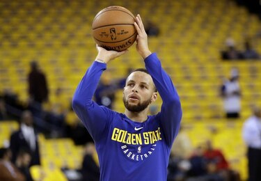 Curry, una opción para el segundo juego ante Pelicans