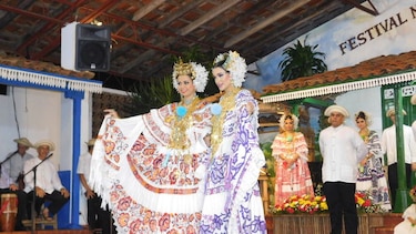 Se inicia en Guararé el Festival Nacional de la Mejorana