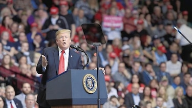 Trump intenta relanzar oleoducto para unir campos de EU y Canadá