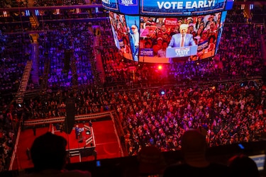 Trump eleva el tono en la semana final de campaña mientras Harris busca recuperar el brío