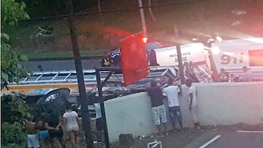 Al menos 32 heridos en accidente de bus en avenida de los Mártires
