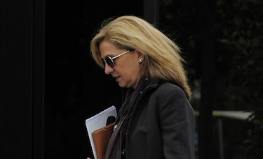 La infanta Cristina vuelve a España para preparar su defensa