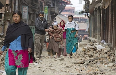 Más de 3 mil muertos por el terremoto de Nepal