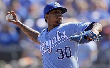 Yordano Ventura lanza juego completo; Reales vencen a Medias Blancas