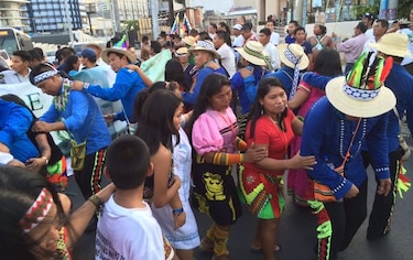 Pueblos originarios marchan hacia Atlapa, sede de la Cumbre de las Américas