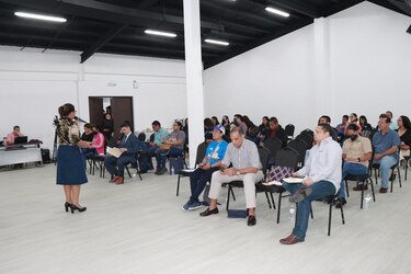 Contraloría presenta cuestionario que se utilizará para el censo