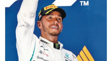 Hamilton vuelve a ganar en Singapur y Vettel sigue atrás