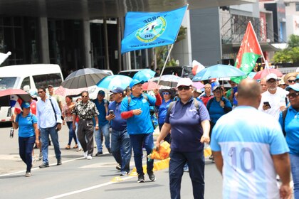 ‘Lo que ha hecho el contralor es inaceptable’, dirigente gremial ante suspensión de salario