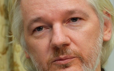 La fiscalía sueca cierra parte de la acusación contra Assange